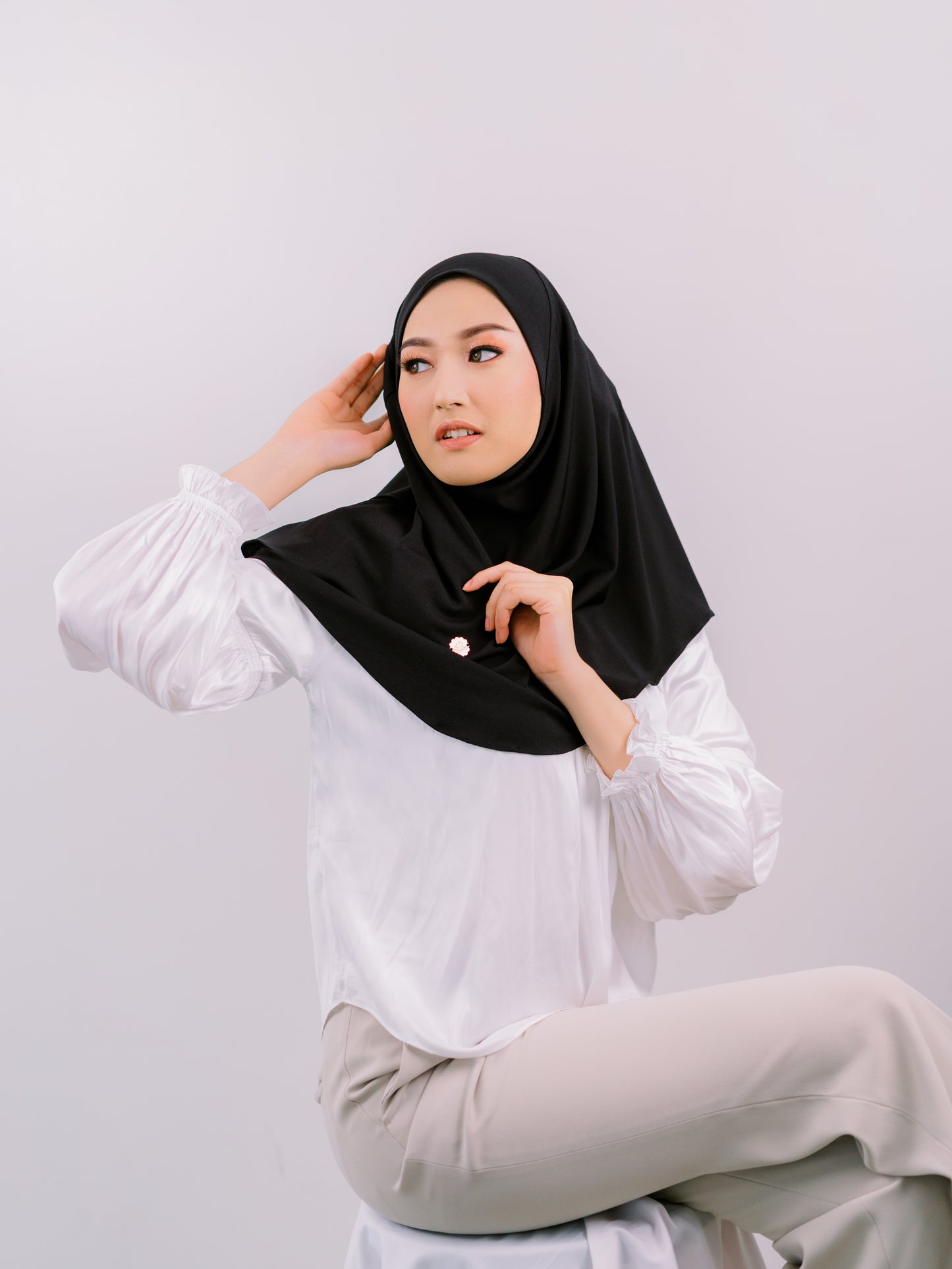 Ease Instant Hijab in Black