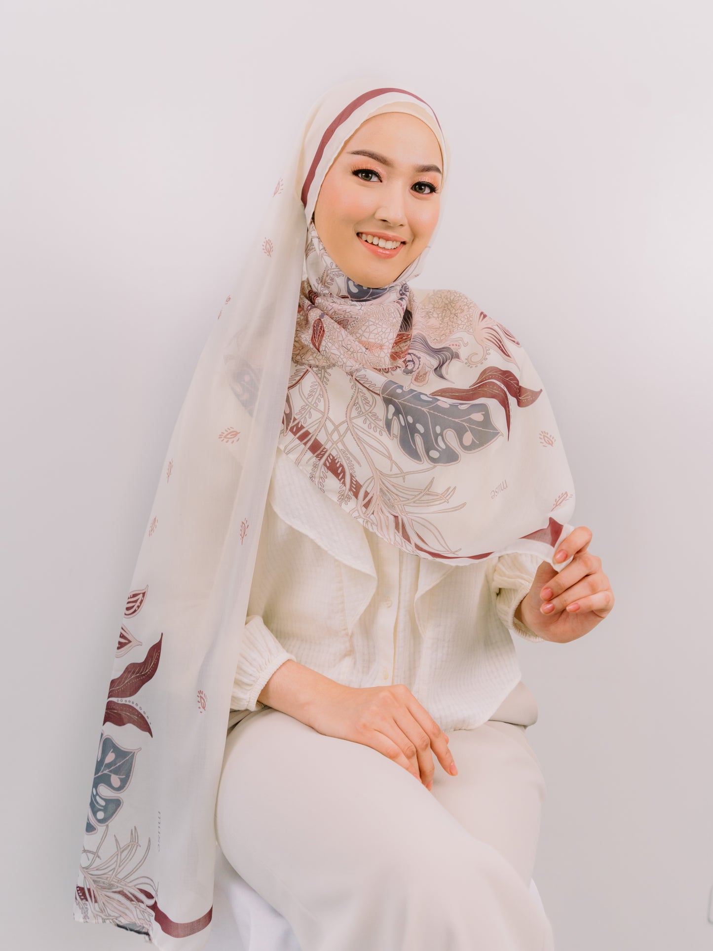 Mahalina Cotton Voile Shawl in Porcelain