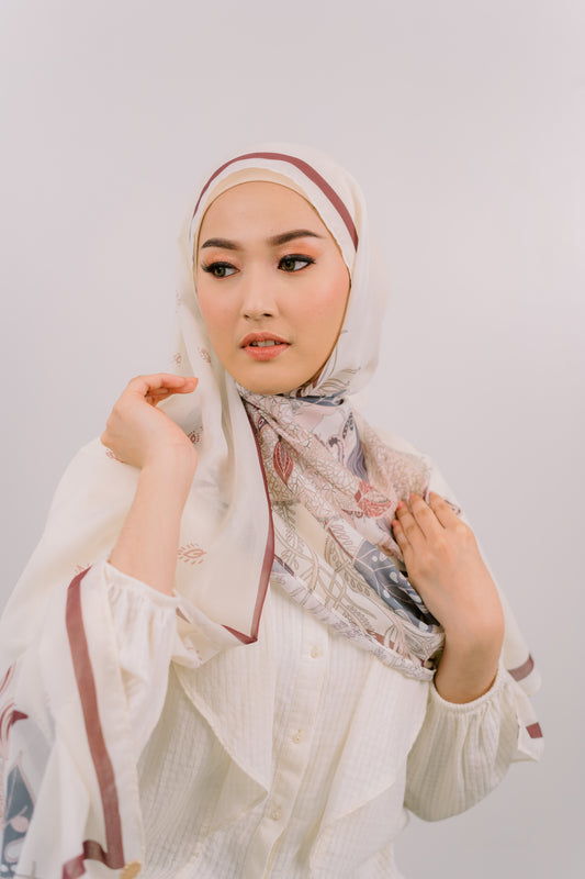 Mahalina Cotton Voile Shawl in Porcelain