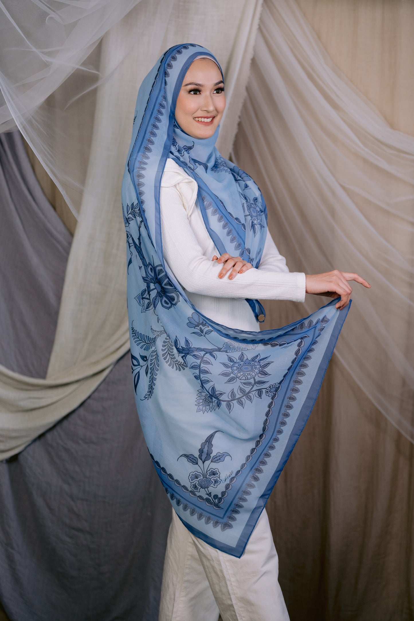 Indira Shawl in Sapphire Blue