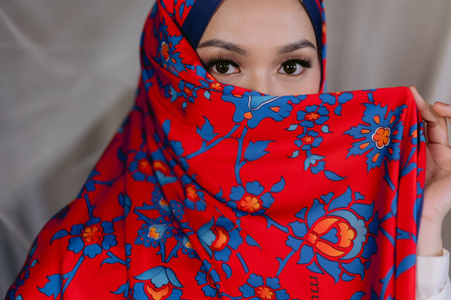 Hiraya Shawl in Scarlet